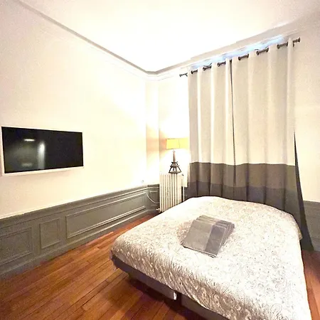 Appartcity Champs Elysee Apartament
